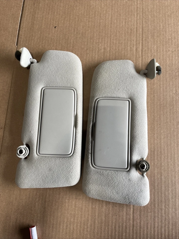 Infiniti G35 Coupé 2003-2006 derecha derecha SUNVISOR PARASOL SOMBRA OEM Foto 3 de 4