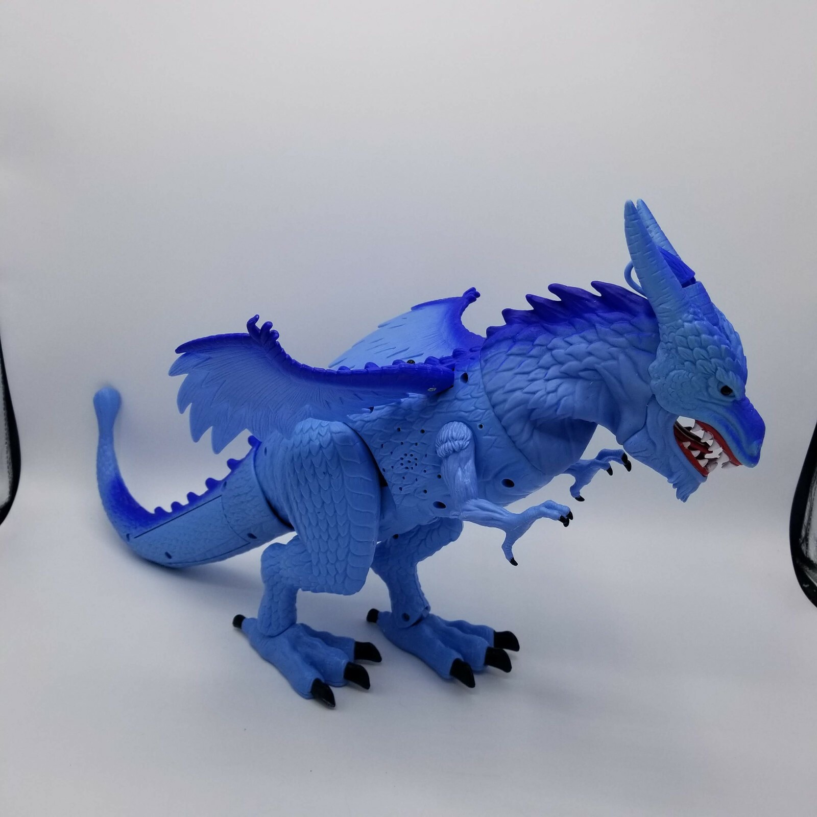 Animal Planet Dragon-i-Toys BIG Blue Dragon Walks Roars Eyes Light Up No  Remote