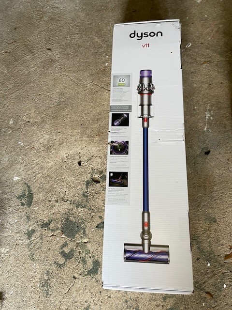 Dyson V11 Cordless Stick Vacuum Cleaner SV28 Brand New 885609031125 | eBay