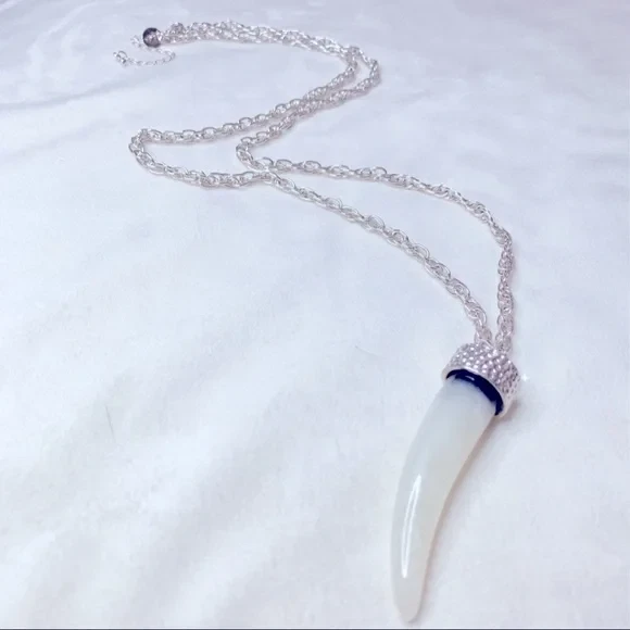 ❣️ Huge Resin Imitation Ivory Pendant Long Necklace Foto 3 de 4