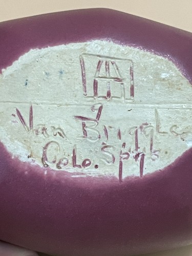 Van Briggle Mulberry Vase - Picture 15 of 15