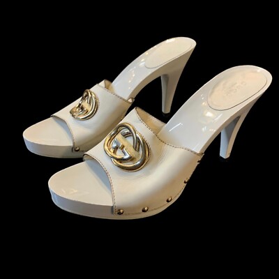 【GUCCI 】Nojum Blondie llic Leather Mule SandalsPLATINO Vintage GUCCI BLONDIE LEATHER MEDALLION GOLD Slides OPEN TOE