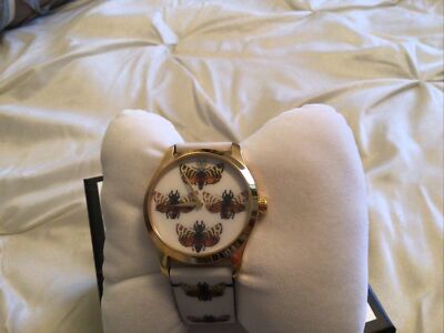 gucci butterfly watch