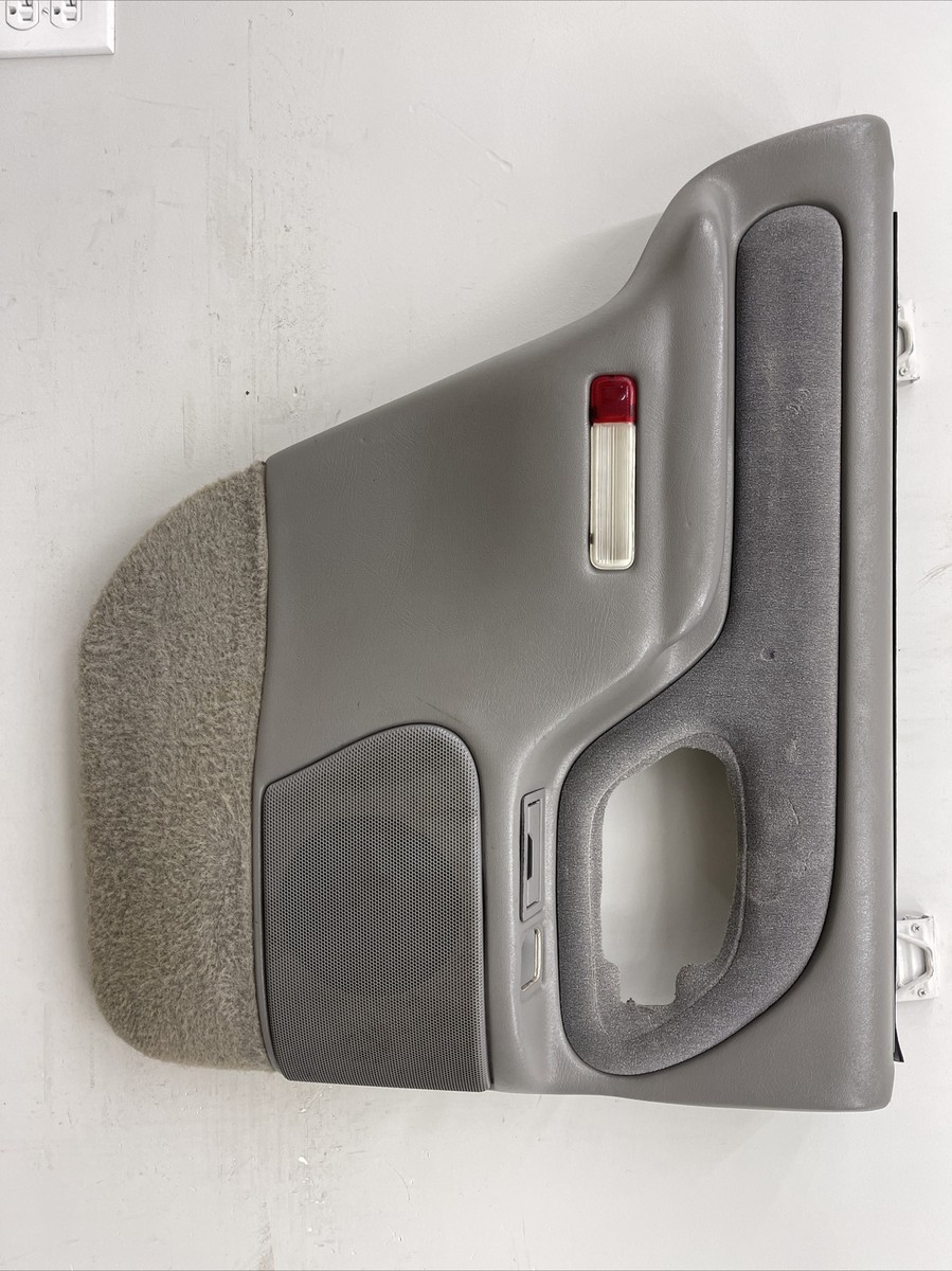 95-00 Chevrolet Tahoe GMC Yukon Set of Rear Door Panels Power OEM