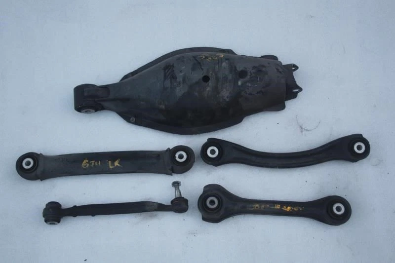 2005 MERCEDES C240 W203 LEFT DRIVER SIDE REAR LOWER CONTROL ARMS 5 PIECES - Image 4 of 4