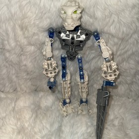 LEGO &bull; Bionicle &bull; Inika Toa Matoro &bull; 8732 &bull; Incomplete Vintage&bull; Missing Pieces
