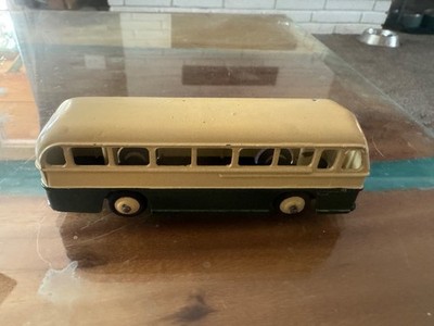 Dinky Toys Meccano Duple Roadmaster Leyland Royal Tiger, England 282 Green Cream