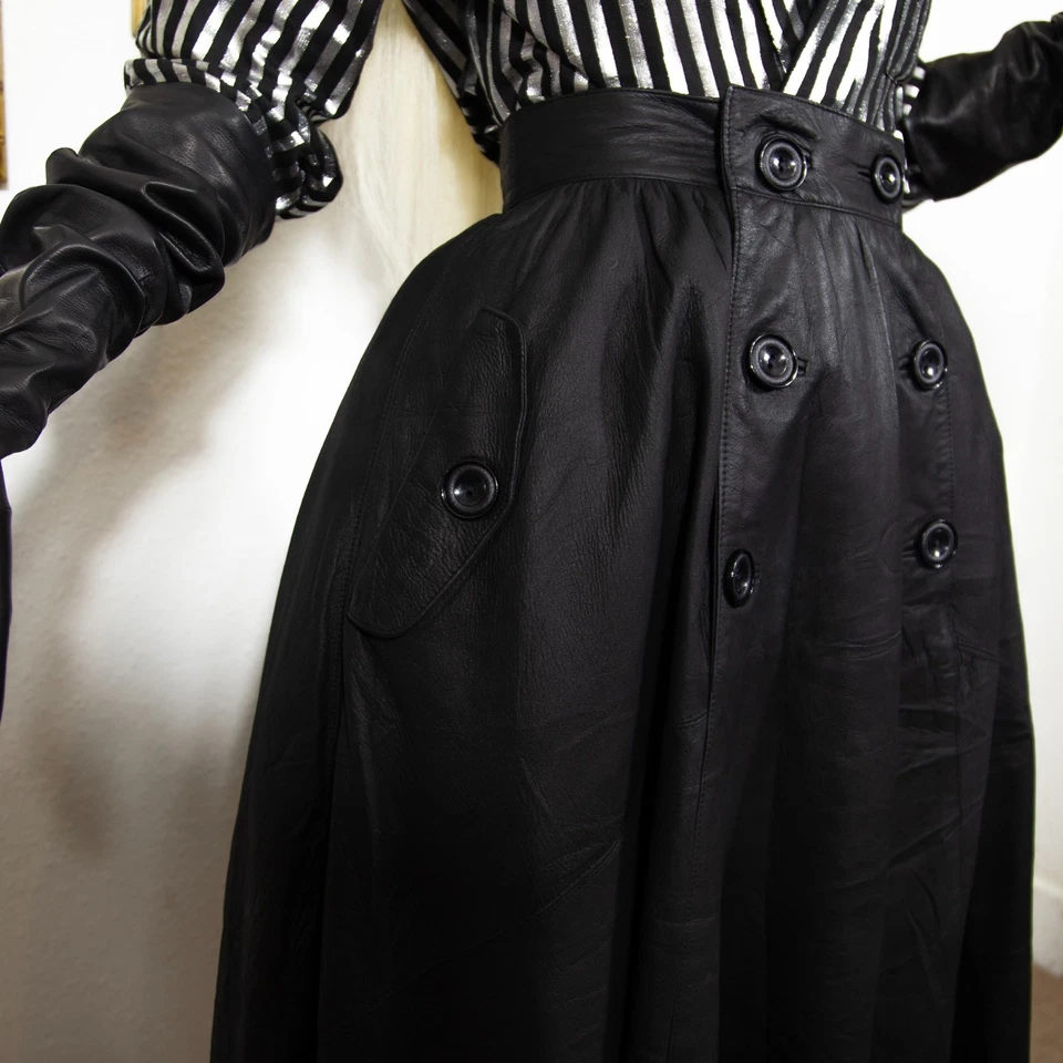 Vintage 1980s Black Leather Midi Skirt High Waisted Full Circle With Buttons 10 - Image 4 of 4