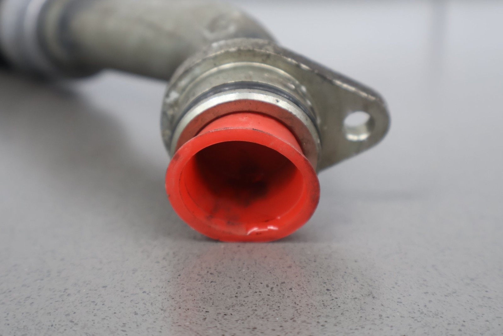 2009 Aston Martin V8 Vantage 4.7L Oiler Cooler Pipe Outlet (9G33-6B748-AC)