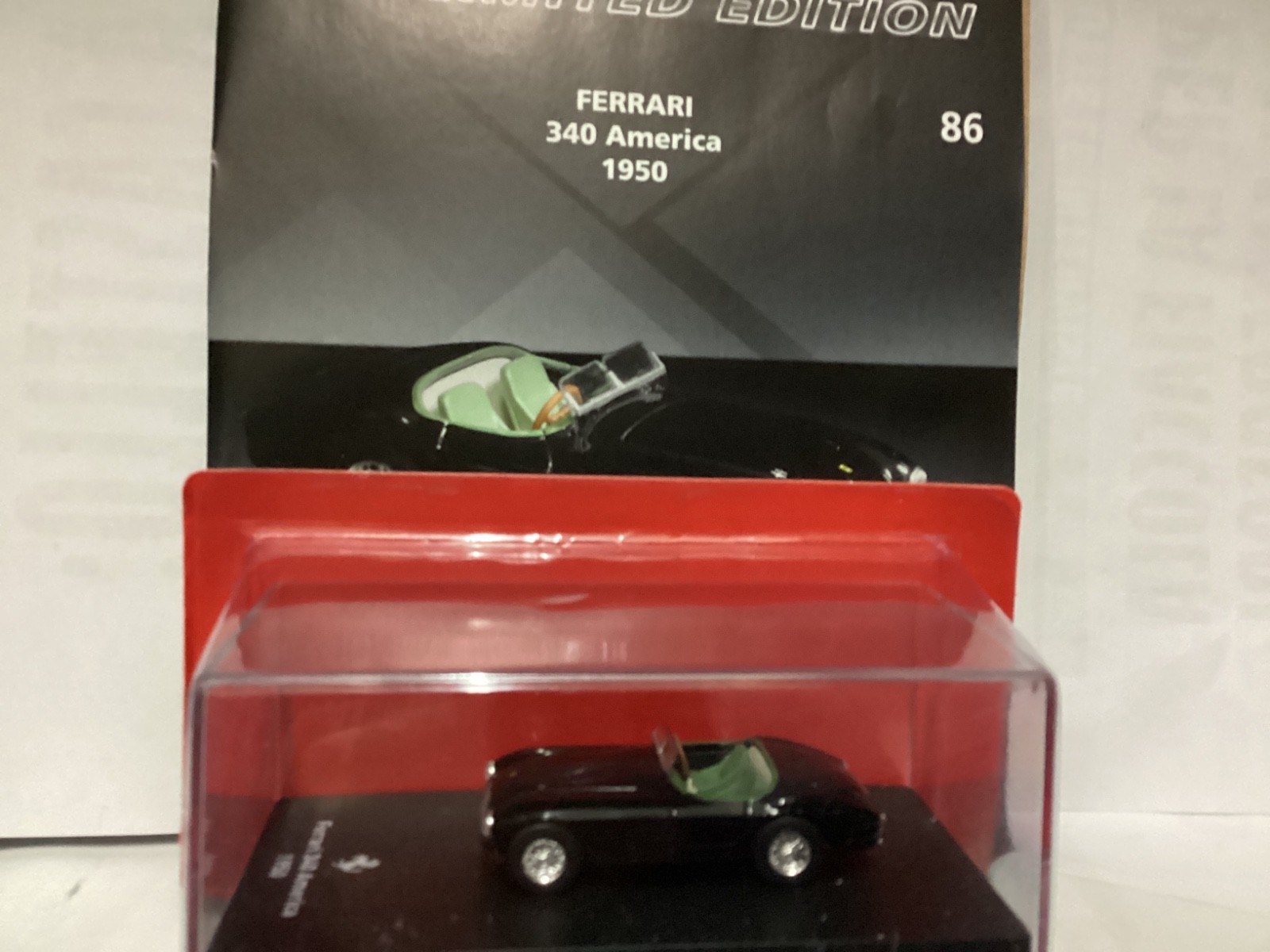Ferrari 250 California 1957, 1/64 Die-Cast + Booklet, Centauria Limited Edition - Image 23