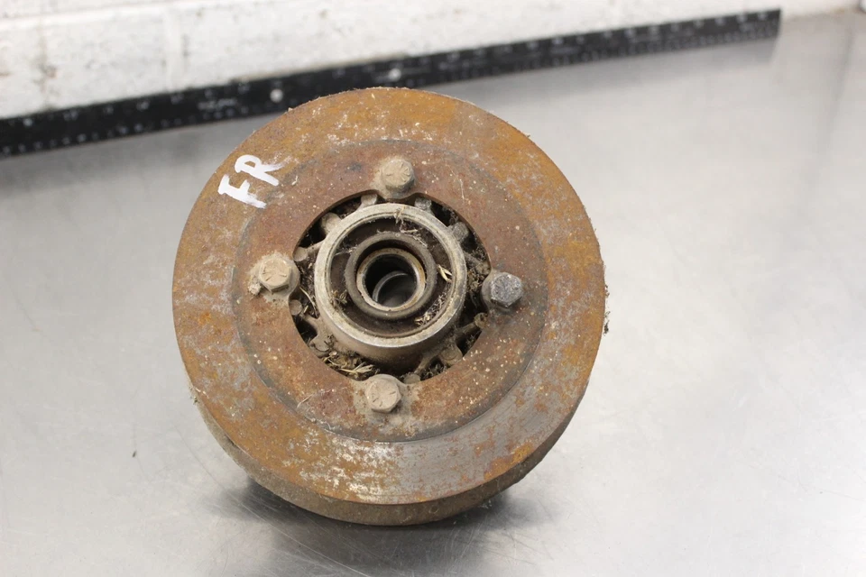 1997 Polaris Xpress 400L 2x4 FRONT WHEEL RIGHT HUB O909 - Image 3 of 4