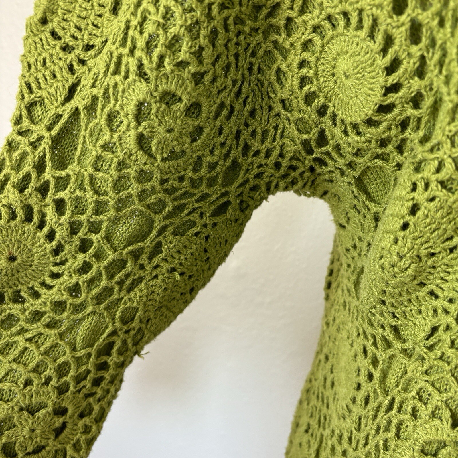 Vintage Shenanigans Solid Green Hand Knitted V-Ne… - image 5