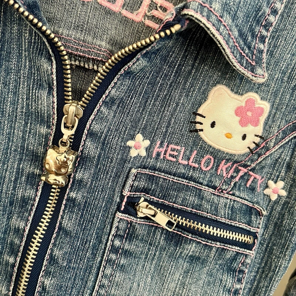 Vestido Hello Kitty Denim Cremallera Logo Niños 6 Foto 4 de 4