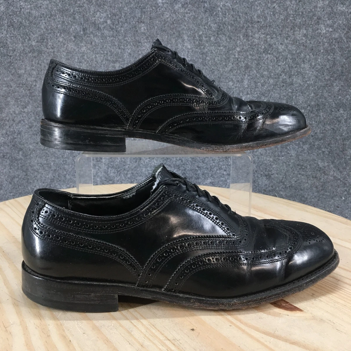Oxford Florsheim Patent Leather Dress Shoes for Men for sale  display picture 2