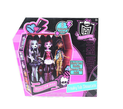 Monster High Freaky Fab Showcase 2011 First Generation NIB Sealed