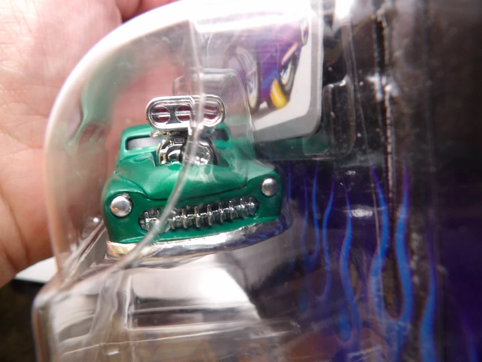 1949 MERCURY       2002 FUNLINE MERCHANDISE INC. MUSCLE MACHINES    1:64 - Image 2 of 4