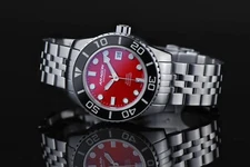 ARAGON A611RED Divemaster 42 Swiss Automatic
