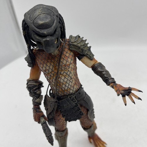 NECA Predator Action Figure 2011 - Picture 3 of 7