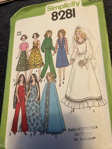 Vintage Simplicity Pattern 8281 Fashion Doll 11 -12 inch Clothes CUT/UNCUT 1977