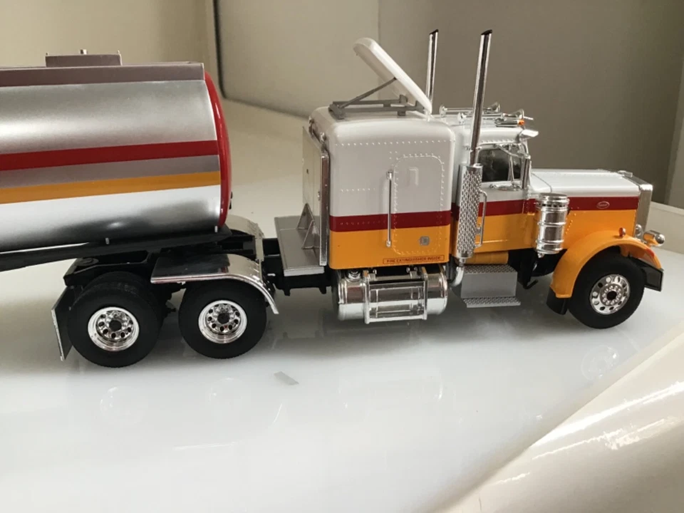 Camion d'Epoca Modellino Camion Truck Peterbilt 359 Cisterna Shell 1/43 - Immagine 4 di 4