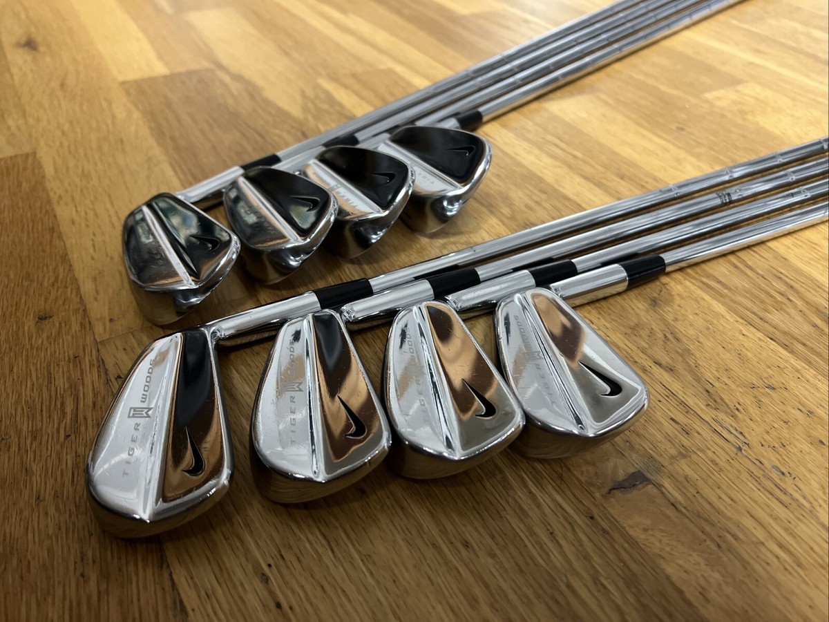 Nike Tiger Woods 2004 Limited Edition Iron Set 3-PW X100 X Stiff