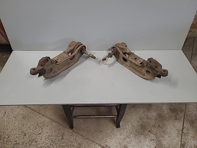 1965-72 DART VALIANT DUSTER A BODY LH/RH LOWER CONTROL ARMs 