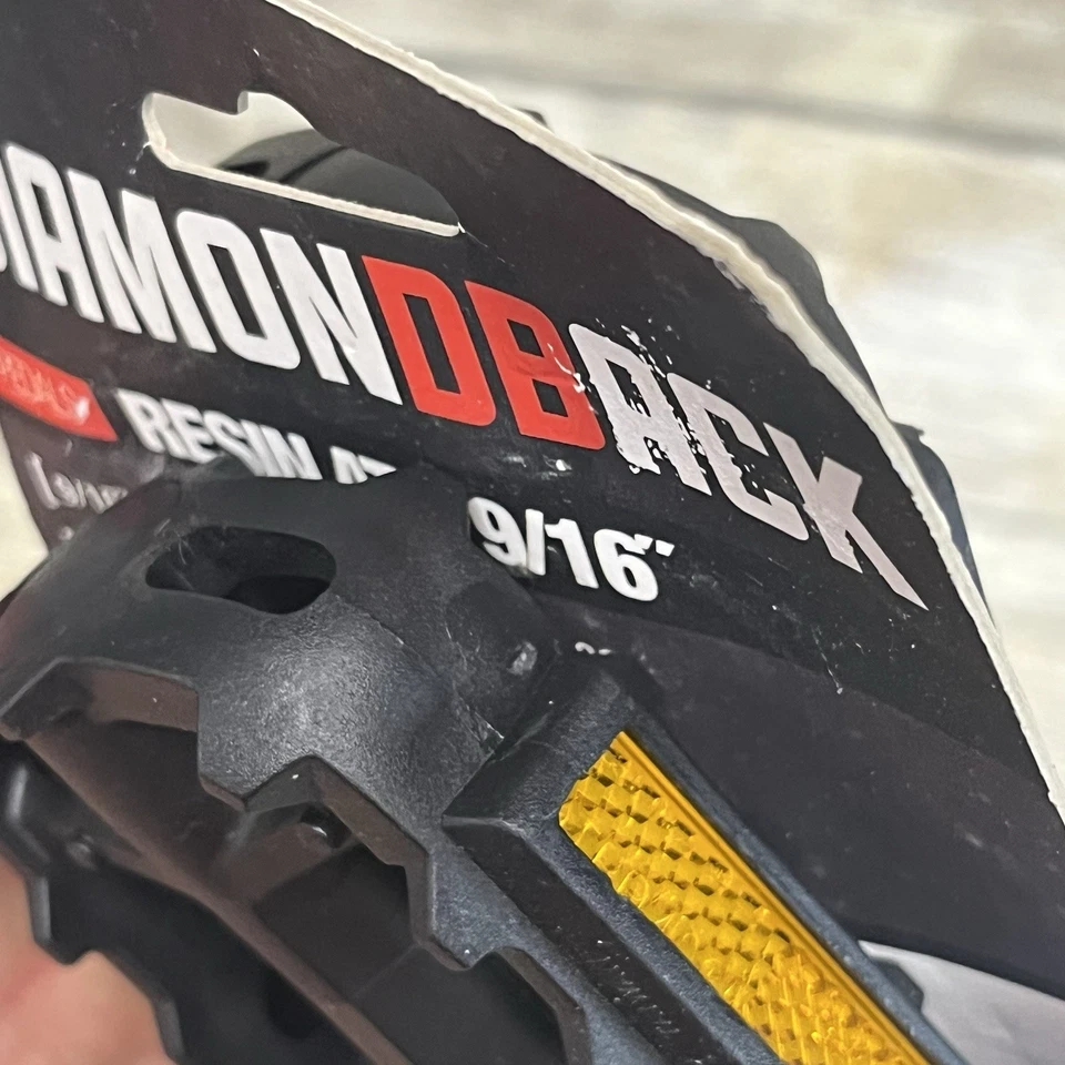 Pedales de bicicleta de montaña BMX con tachuelas Diamondback resina ATB 9/16 Foto 3 de 4