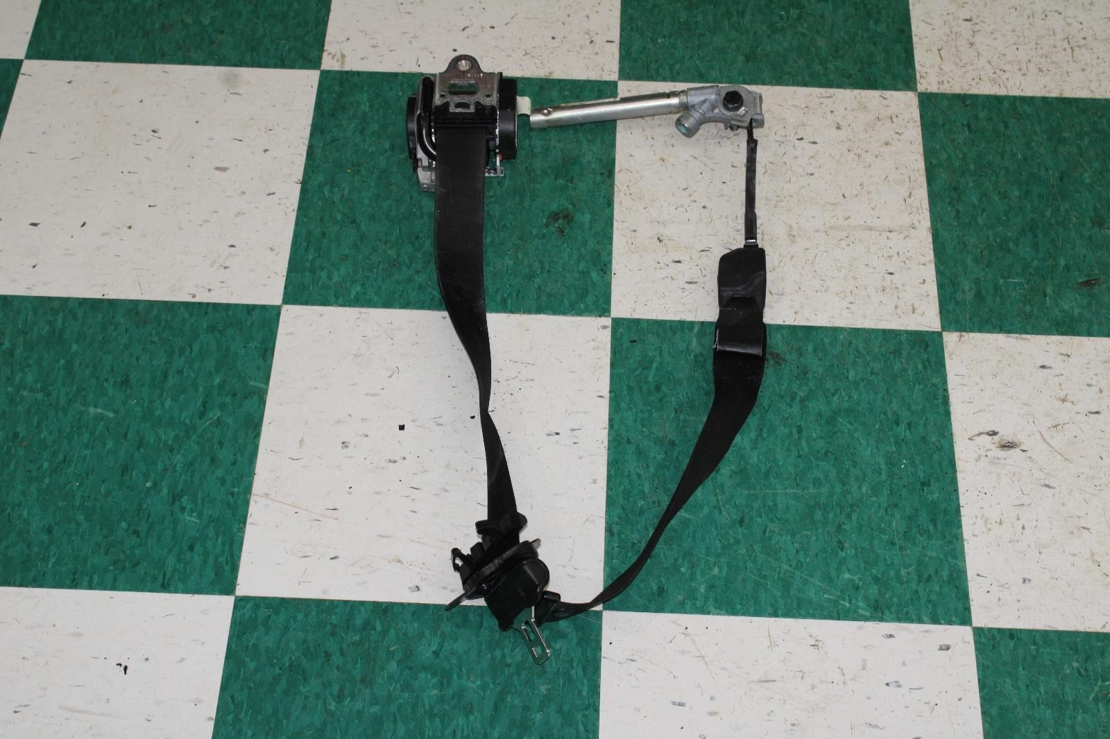 14-19 Ghibli Black Front Driver Side Left LH LF Seat Belt Restraint OEM Factory