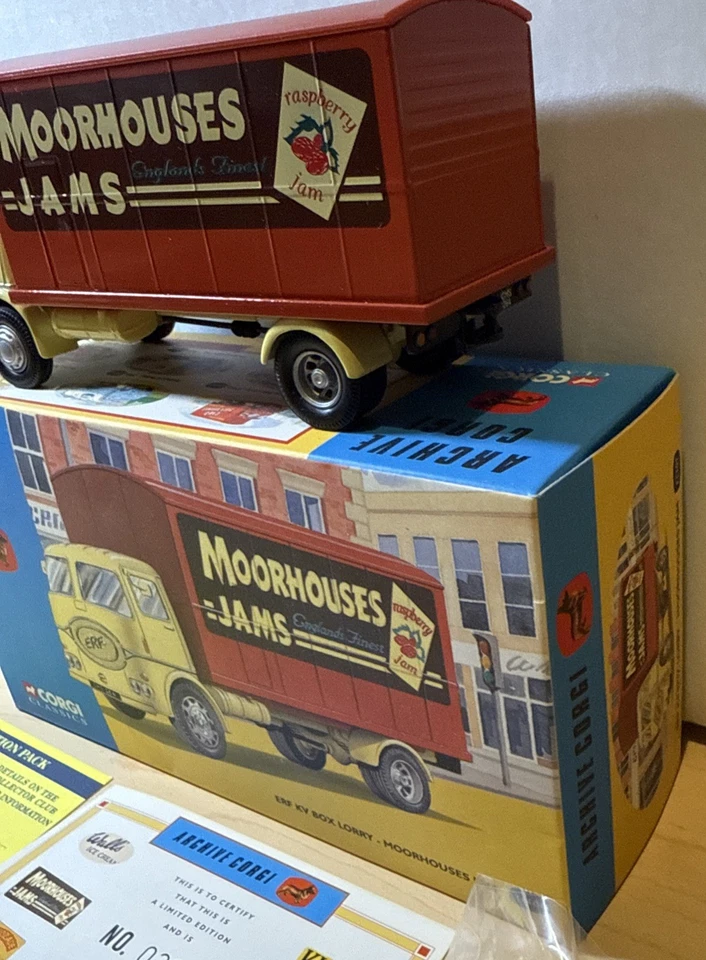 Corgi Classics #11101 ERF BV Caja Camión Moorhouses Jam Archive Corgi 1:50 Foto 4 de 4
