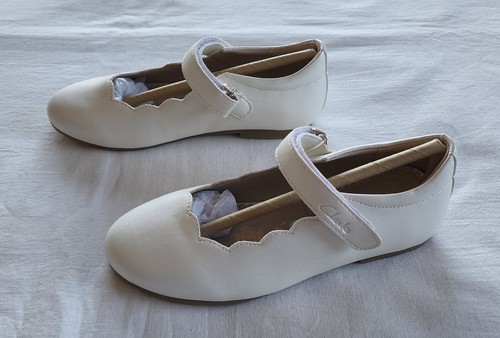 Clarks Kids Girls Audrey II White Pearl Mary Jane Shoes Size EU 30 D New - Picture 3 of 11