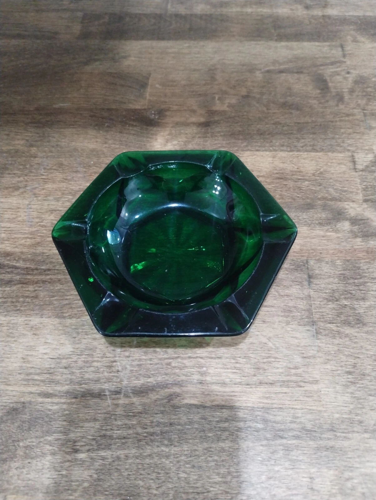 Vintage Mid Century Modern MCM Emerald Green Glass Ash Tray Star Shape Center