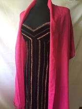 TARNISH FUCHSIA ACRYLIC SCARF WRAP WITH FRINGE EDGE