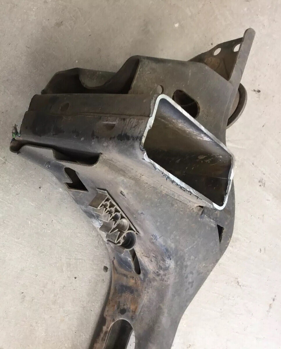 2008 Dodge Ram 1500 4x4 Quad Cab Cab Mount Frame Crossmember Cross Member