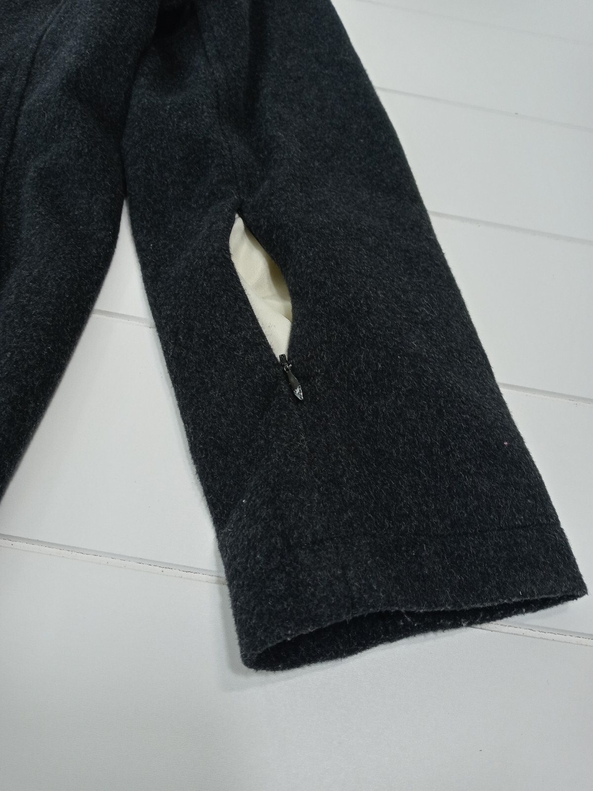 Pendleton Gray Wool Hudson Bay Lined Overcoat Jac… - image 10