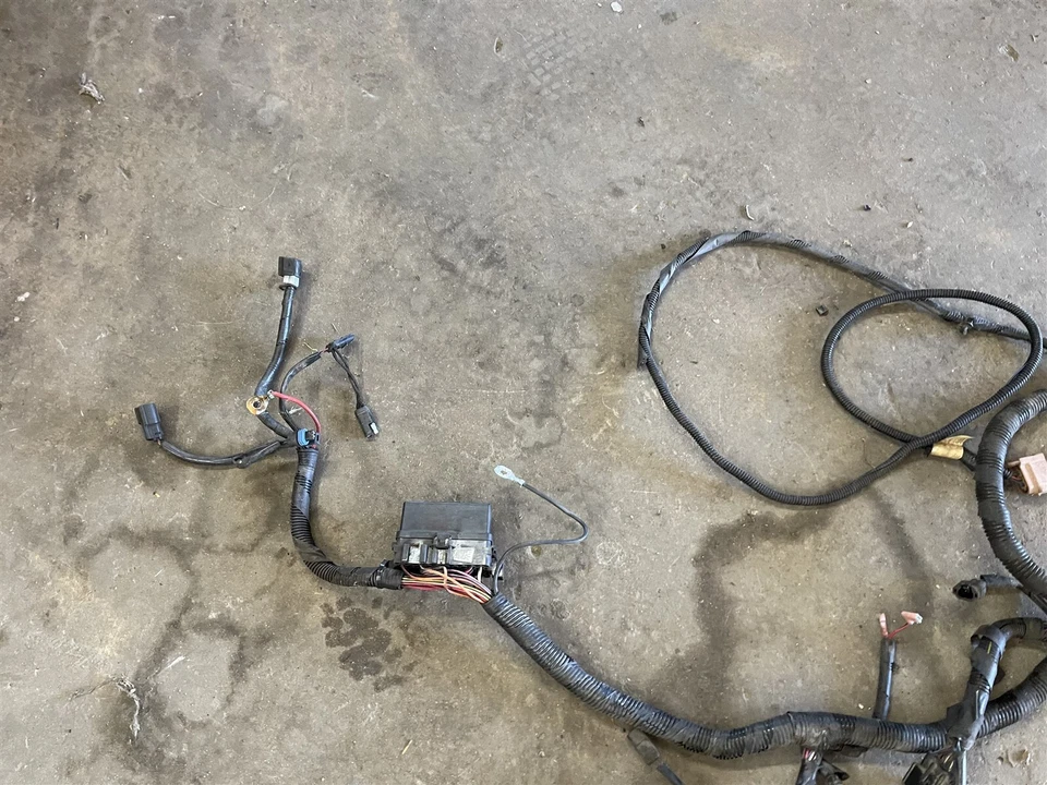 Chicote de fios do motor principal Arctic Cat Jaguar Z1 1100 TZ1 07 08 2007 2008 FABRICANTE DE EQUIPAMENTO ORIGINAL - Imagem 2 de 4