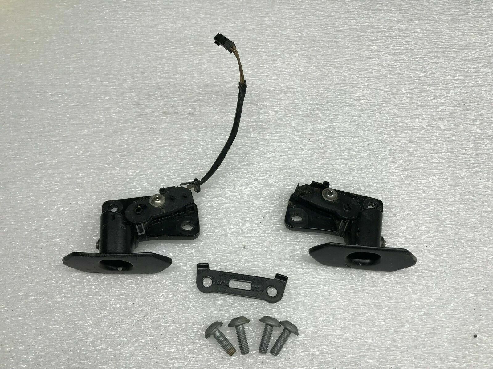 LAMBORGHINI AVENTADOR ROADSTER LEFT RIGHT HARD TOP SUPPORT SET OEM 475817720