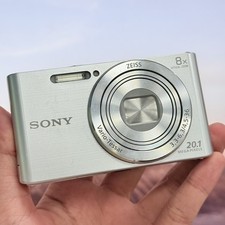 SONY Cyber shot DSC W830 Digital Camera Silver 20.1MP 8x Optical Zoom English