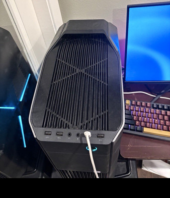 Alienware Aurora r8