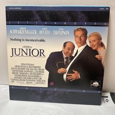 Junior starring Arnold Schwarzenegger  Danny Devito 1994 Laserdisc -