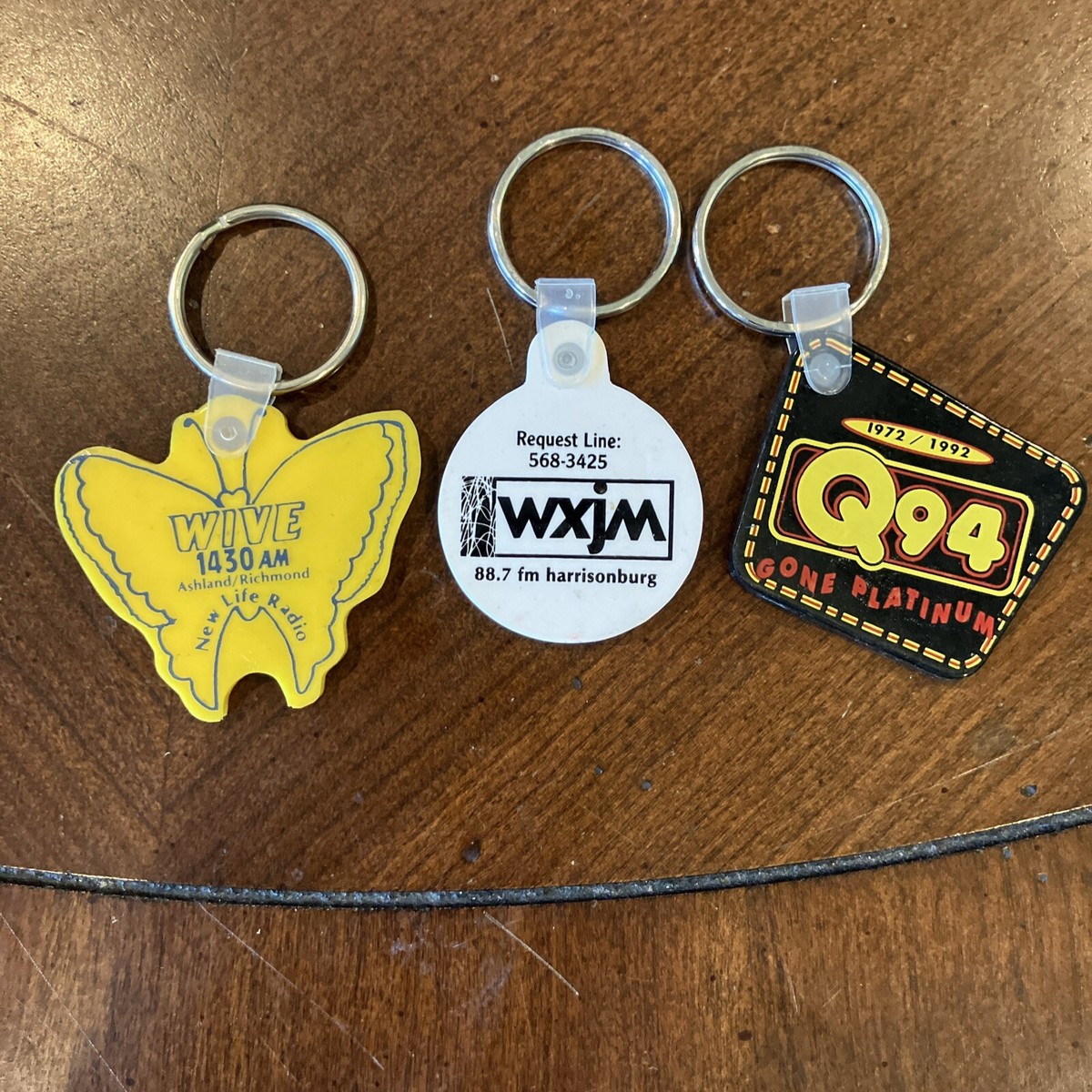Vintage Virginia Radio Station Keychains 88.7 WXJMP, Q94 Fm, 1430 AM Wive