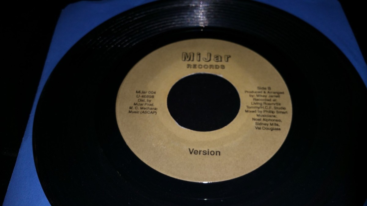 Mikey Jarrett / J. D. Smoothe Yes, Jah-Jah Love Me 7