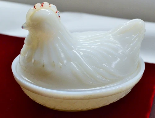 Vintage Anchor Hocking White Milk Glass Chicken Hen on a nest, candy dish