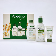 Aveeno Daily Moisturising Gift Set for Normal to Dry Skin, with Soothing Oat Ext