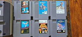 Nintendo NES Console Bundle Lot 2 Controllers - Zapper - 15 games - Clean