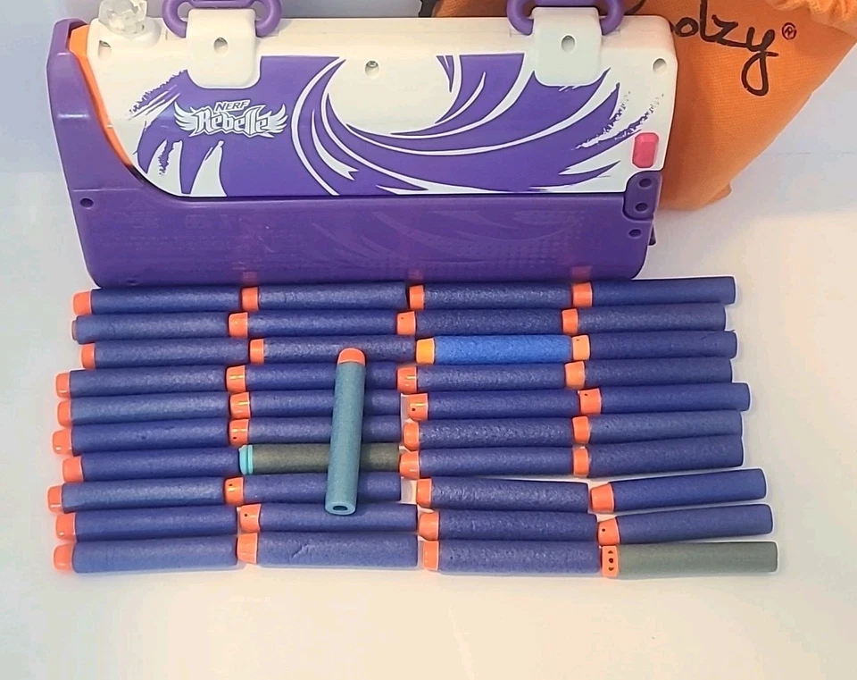 Cartera Nerf Rebelle Secret Shot Spy Blaster púrpura transformadora FUNCIONA con 40 dardos Foto 2 de 4