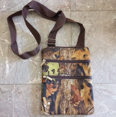 J Garden Camo Pattern Crossbody Bag Pouch Purse Zippered Fall Brown Leaves New