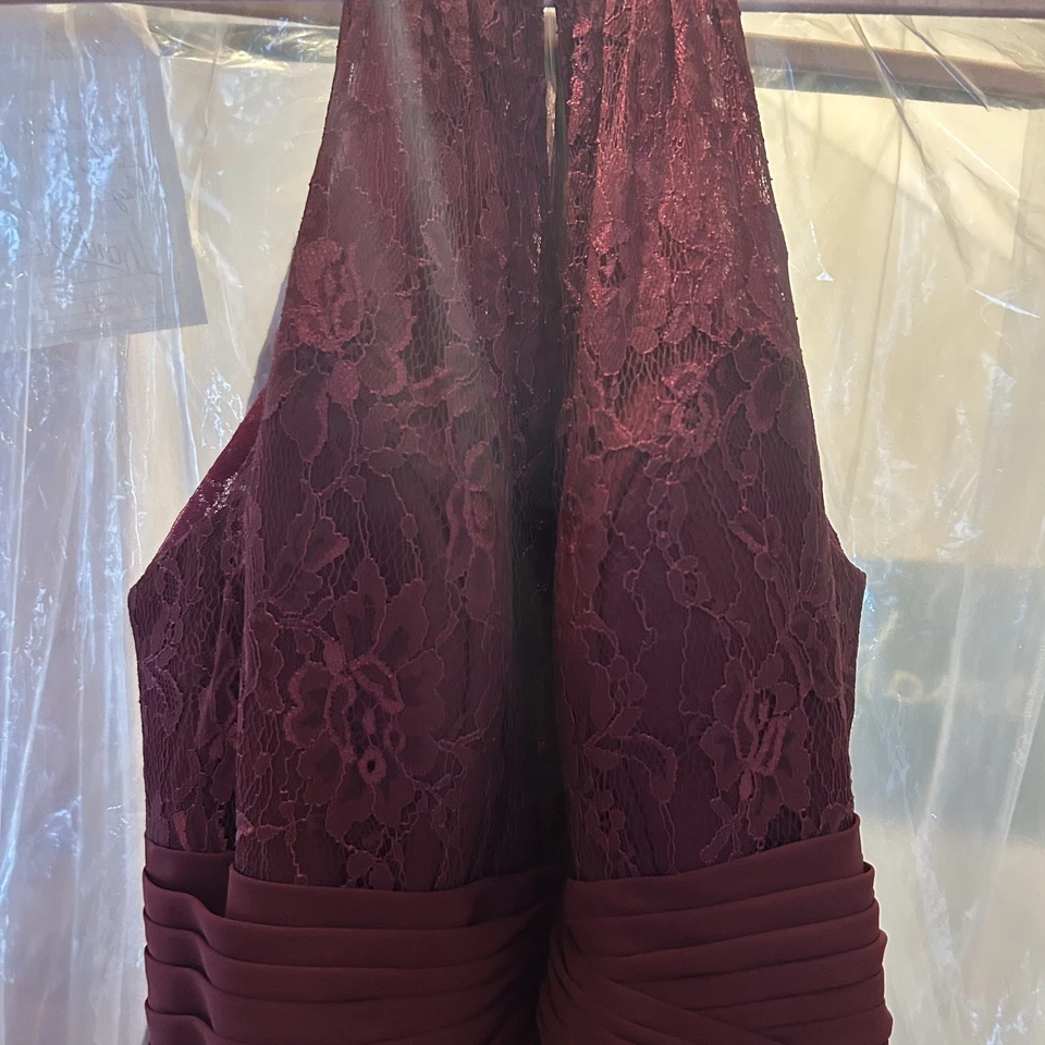 Juego de 3 vestidos de dama de honor junior medianos Foto 3 de 4