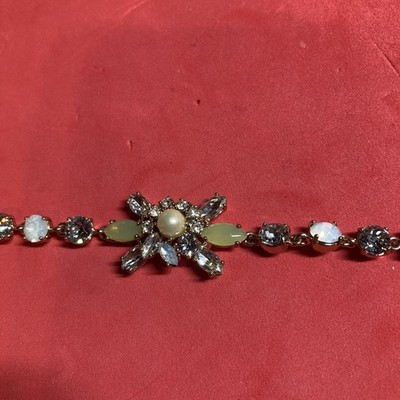 Marchesa 8  Bracelet Rhinestone Crystals B155