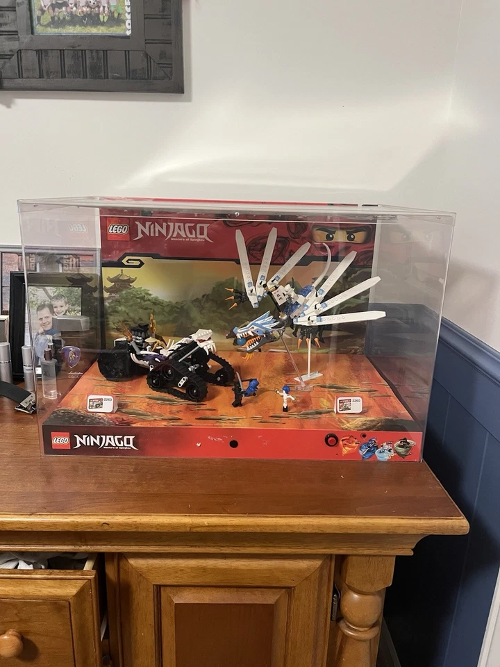 Lego Ninjago Store Display - Imagem 2 de 4