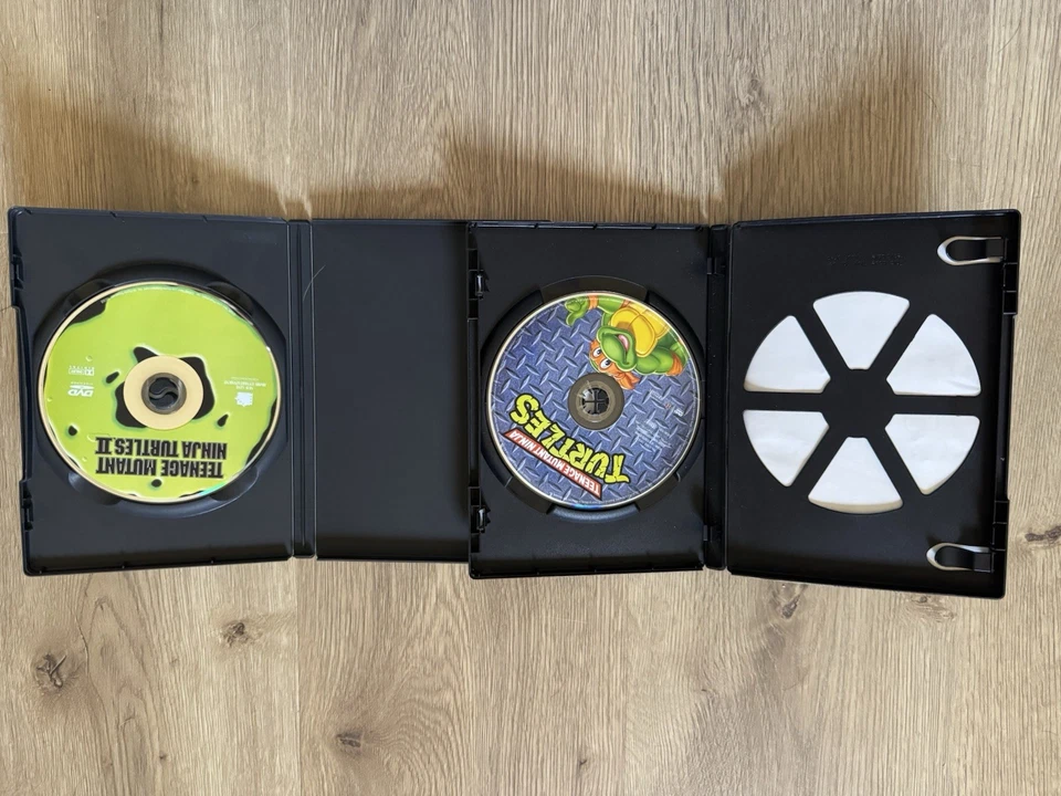 TEENAGE MUTANT NINJA TURTLES THE ORIGINAL 1990 DVD TMNT + COWABUNGA CLASSICS LOT - Image 2 of 3